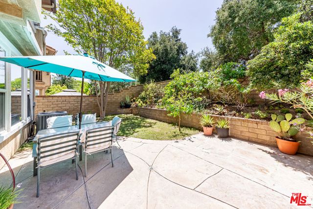 25684 Via Ventana, Valencia, CA 91381