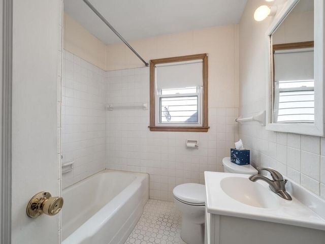 3036 Nevada Avenue S, Saint Louis Park, MN 55426