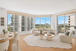 21150 Point Place 1605, Aventura, FL 33180