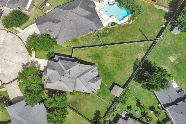 16702 Savannah Park Drive, Cypress, TX 77429