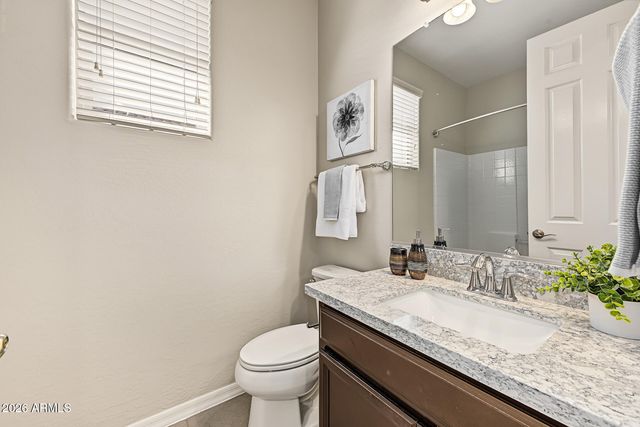 1075 W REDWOOD Avenue, Queen Creek, AZ 85140