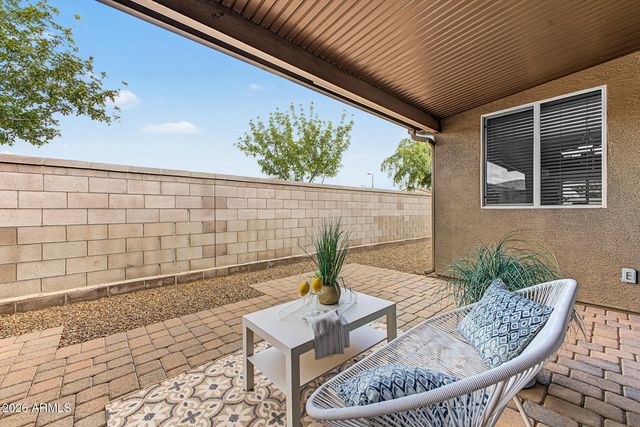 1075 W REDWOOD Avenue, Queen Creek, AZ 85140