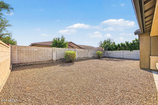1075 W REDWOOD Avenue, Queen Creek, AZ 85140
