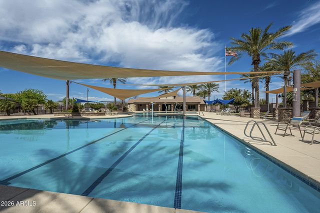 1075 W REDWOOD Avenue, Queen Creek, AZ 85140