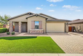 1075 W REDWOOD Avenue, Queen Creek, AZ 85140
