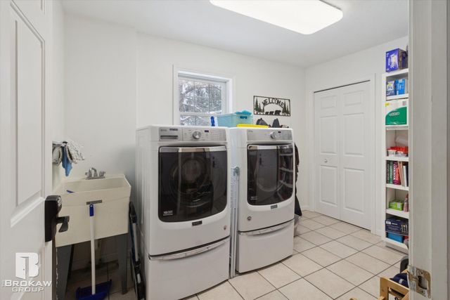 2910 Ginger Drive, Coleman, MI 48618