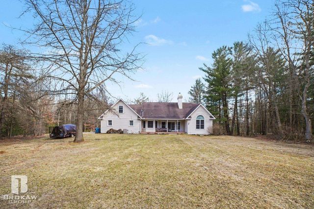 2910 Ginger Drive, Coleman, MI 48618