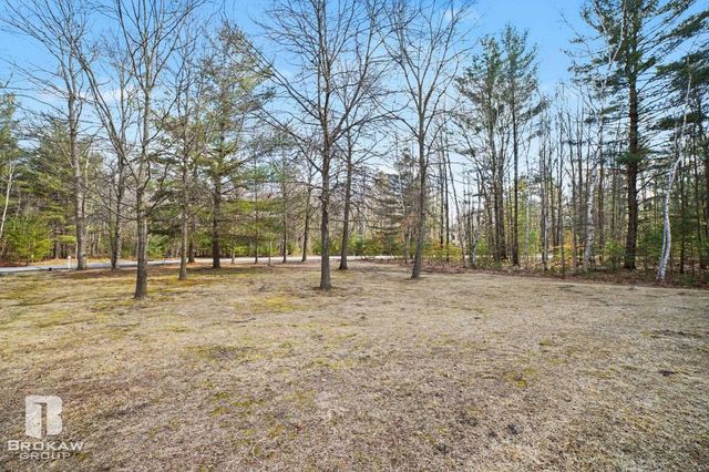 2910 Ginger Drive, Coleman, MI 48618