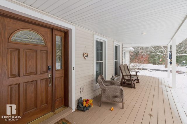 2910 Ginger Drive, Coleman, MI 48618