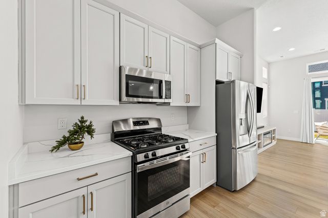 2924 S 2500 W, Syracuse, UT 84075