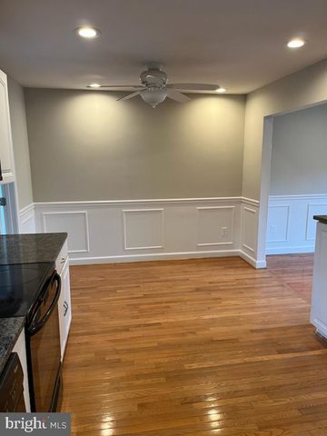 10310 MEADOWVIEW DR, Fredericksburg, VA 22408