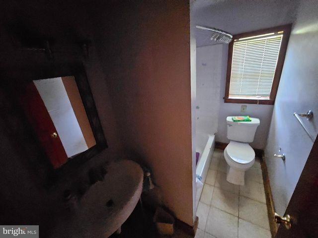 5 HIGGINS AVE, Clementon, NJ 08021