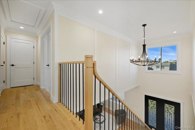 27 Poppy Lane, Levittown, NY 11756