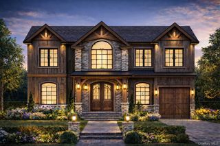 27 Poppy Lane, Levittown, NY 11756