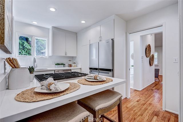 2328 Beach Avenue, Venice, CA 90291