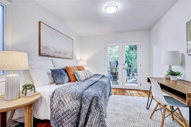 2328 Beach Avenue, Venice, CA 90291