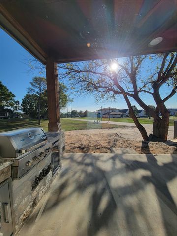 64 Carmel Court, Montgomery, TX 77356