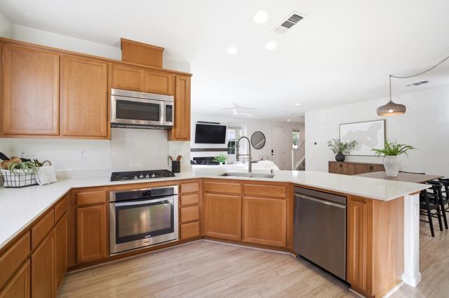 115 Lusitano Way, Gilroy, CA 95020