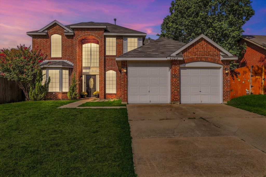 4323 Briar Hill Drive, Grand Prairie, TX 75052 — photo 2
