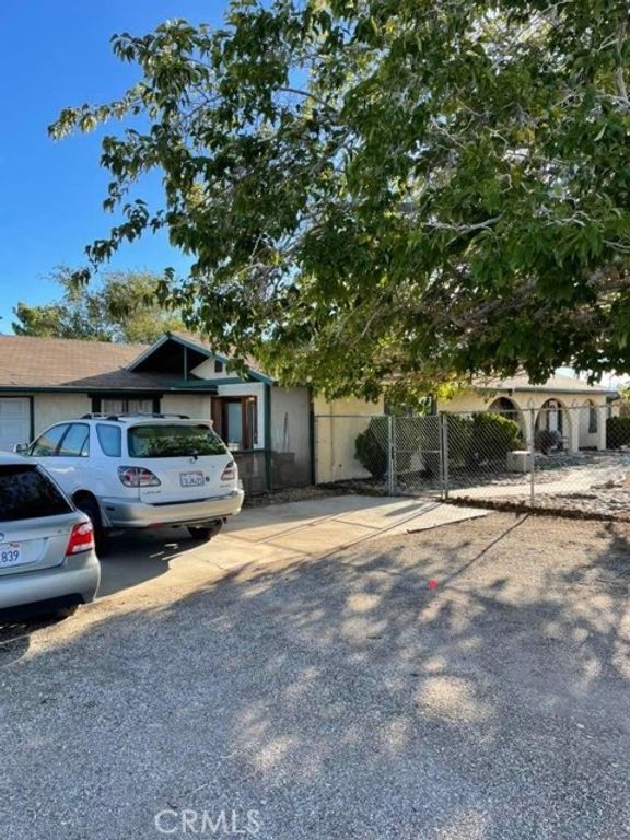 10722 Phelan Road, Oak Hills, CA 92344