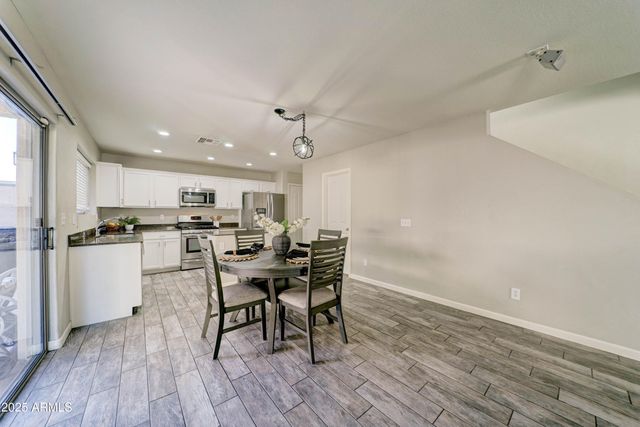 8530 E KIVA Avenue, Mesa, AZ 85209