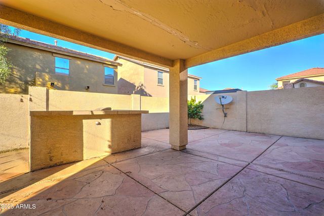 8530 E KIVA Avenue, Mesa, AZ 85209