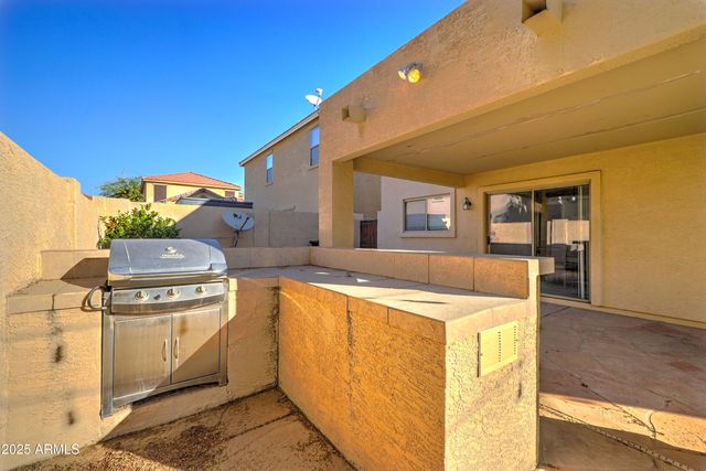 8530 E KIVA Avenue, Mesa, AZ 85209