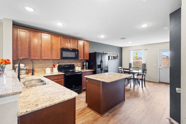 1914 Waggoner Drive, Aubrey, TX 76227