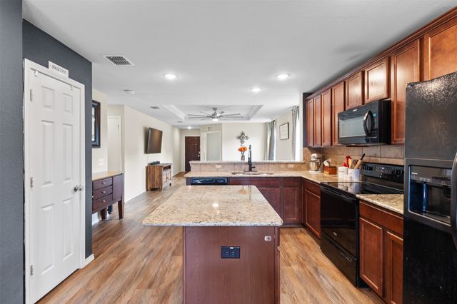 1914 Waggoner Drive, Aubrey, TX 76227