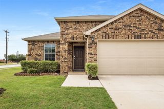1914 Waggoner Drive, Aubrey, TX 76227