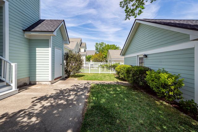 209 Barberry Street, Summerville, SC 29483