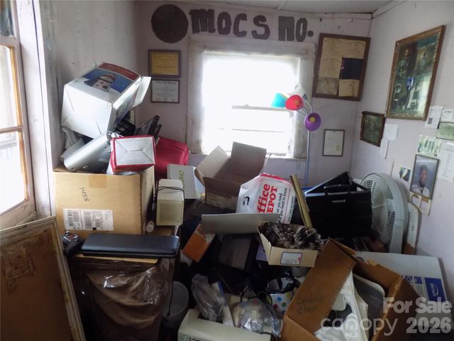 604 W Harrison Avenue, Gastonia, NC 28052