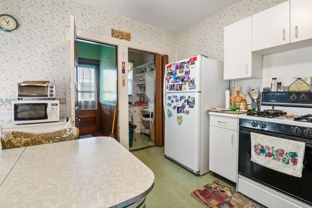 25 Howell St, Boston, MA 02125