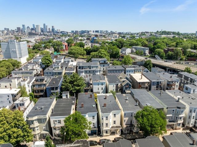 25 Howell St, Boston, MA 02125