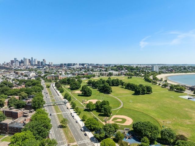 25 Howell St, Boston, MA 02125