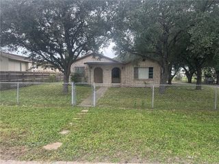1401 E Henrietta Ave, Kingsville, TX 78363
