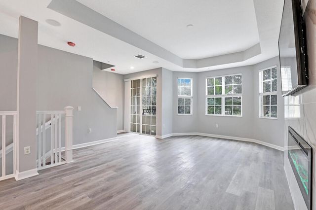 2425 San Pietro Circle, Palm Beach Gardens, FL 33410