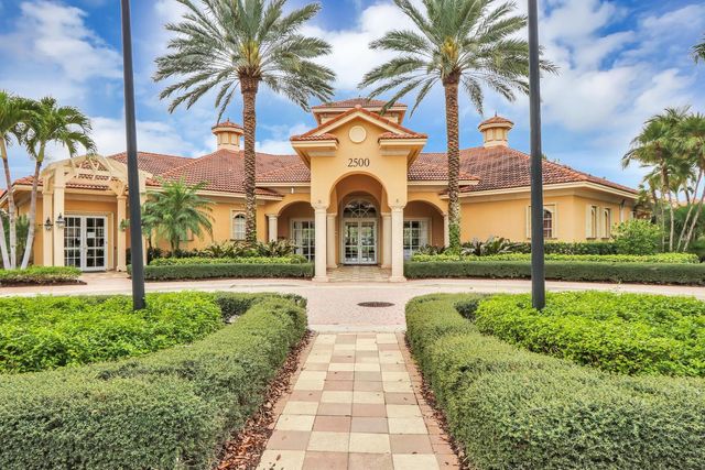 2425 San Pietro Circle, Palm Beach Gardens, FL 33410