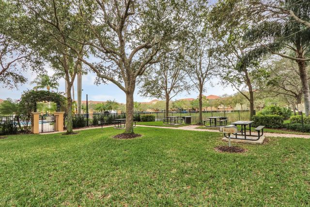 2425 San Pietro Circle, Palm Beach Gardens, FL 33410