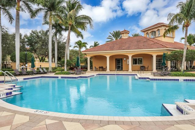 2425 San Pietro Circle, Palm Beach Gardens, FL 33410