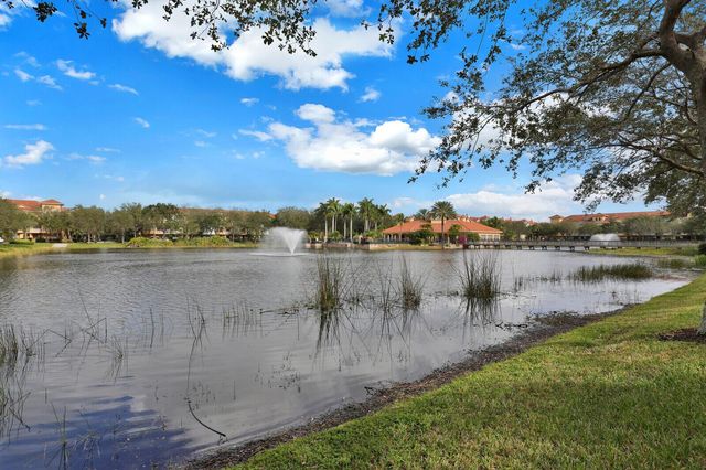 2425 San Pietro Circle, Palm Beach Gardens, FL 33410
