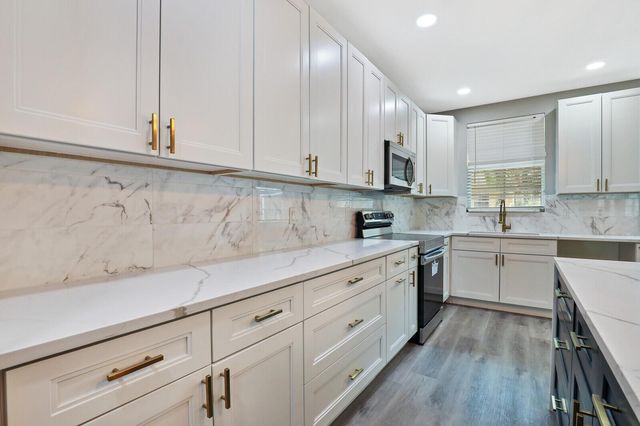 2425 San Pietro Circle, Palm Beach Gardens, FL 33410