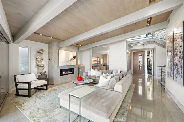 232 Hazel, Corona Del Mar, CA 92625