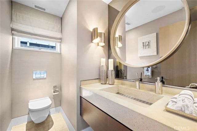 232 Hazel, Corona Del Mar, CA 92625