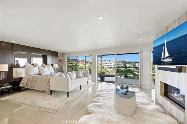 232 Hazel, Corona Del Mar, CA 92625
