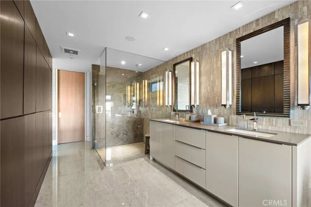232 Hazel, Corona Del Mar, CA 92625