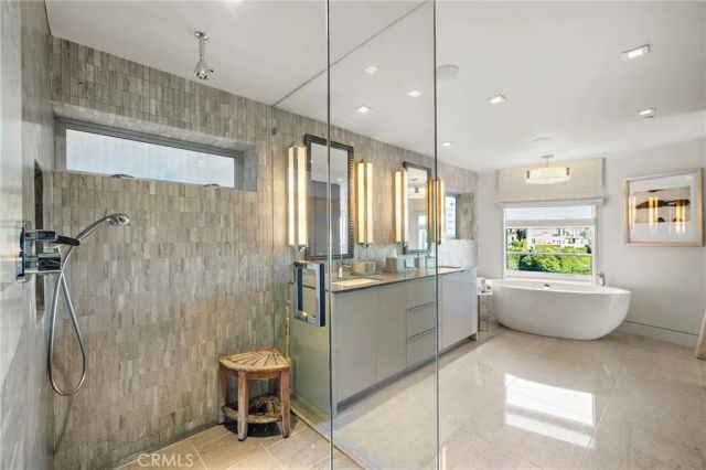 232 Hazel, Corona Del Mar, CA 92625