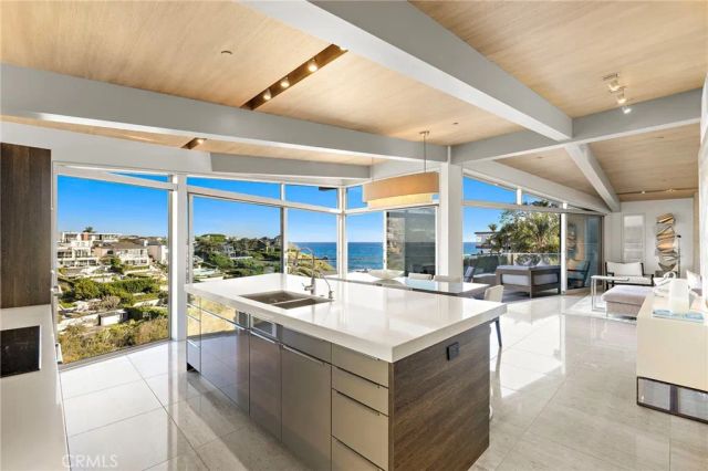 232 Hazel, Corona Del Mar, CA 92625