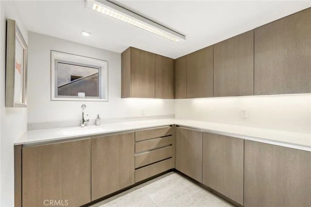 232 Hazel, Corona Del Mar, CA 92625