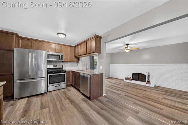 43843 Applewood Road, Canton, MI 48188